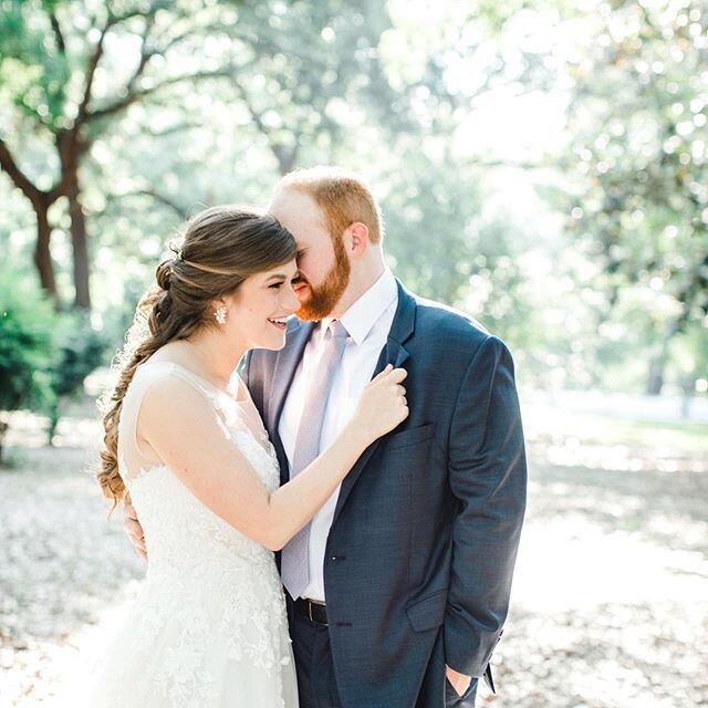 Happy first anniversary to Kimberly and Clay! I can&rsquo;t believe it&rsquo;s already been a whole year since their Drengaelen House wedding complete with a delicious Southern brunch!
⠀⠀⠀⠀⠀⠀⠀⠀⠀
#tierneyriggsphotography #trbride #trcouple #scweddingphotographer #scweddingphotography #charlestonwesdingphotography #charlestonweddingphotographer #raleighweddingphotography #raleighweddingphotographer #springwedding #southernwedding #vintagewedding #weddinginspo #weddingdetails #soloverly #smpweddings #huffpostido #isaidyes #theknot #ncwedding #ncweddingphotography #ncweddingphotographer #2021bride #imengaged